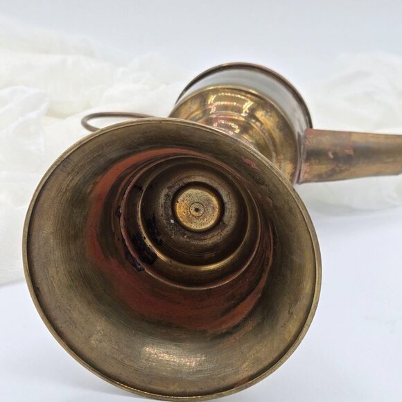 Vintage Brass Whale Oil Lamp, Tabletop Snotneus Lamp with Lid - Picture 9 of 11